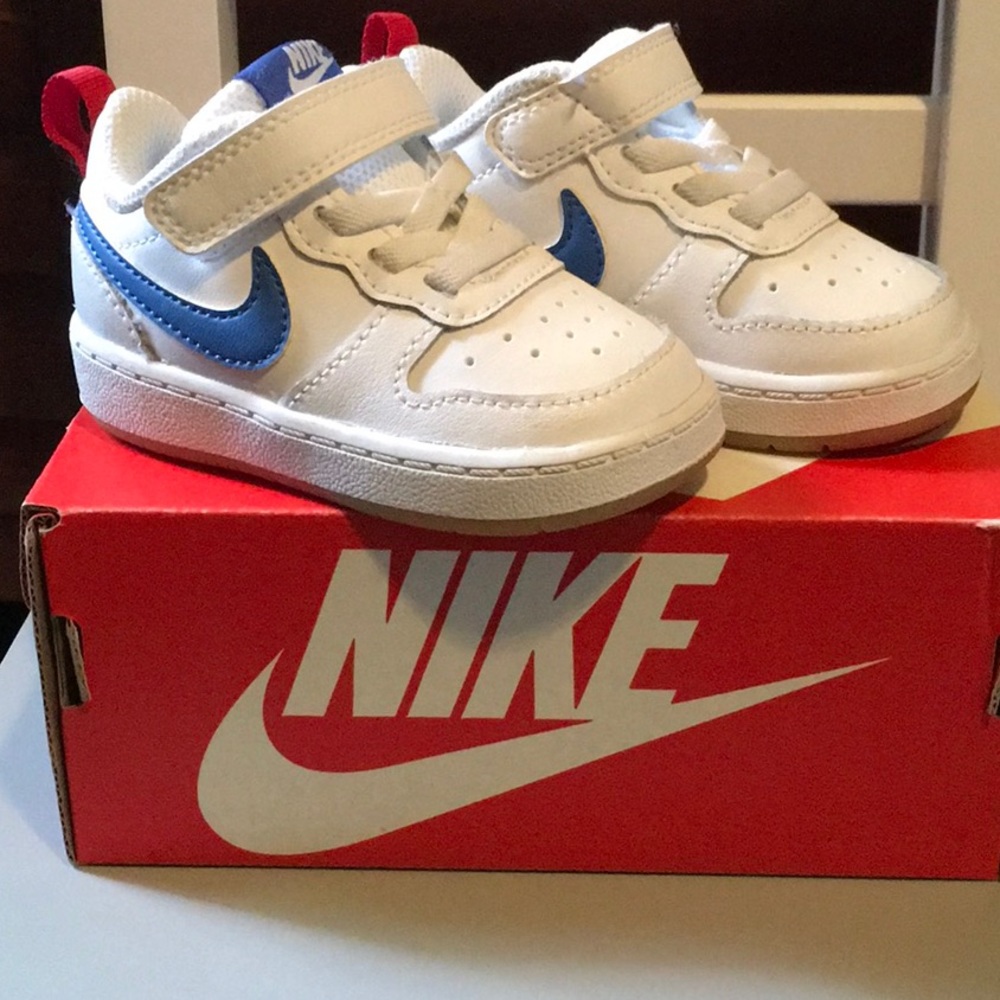 White Nike Sneakers
